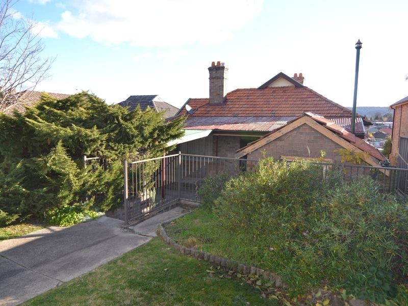 65 Ferro Street, Lithgow NSW 2790