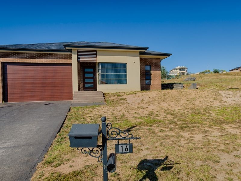 16 James O’Donnell Drive, Lithgow NSW 2790