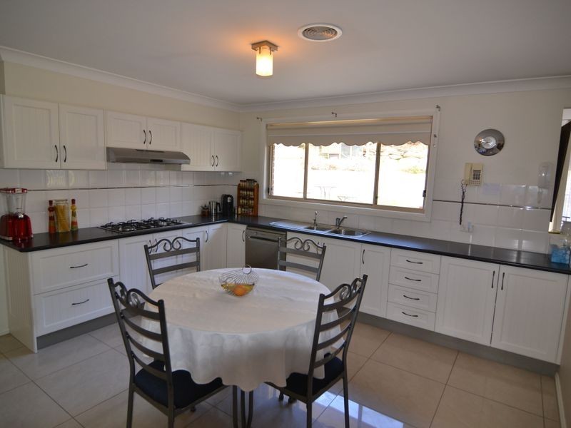 39 Robinia Drive, Lithgow NSW 2790