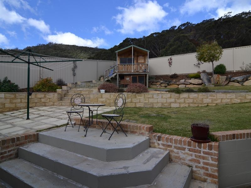 39 Robinia Drive, Lithgow NSW 2790