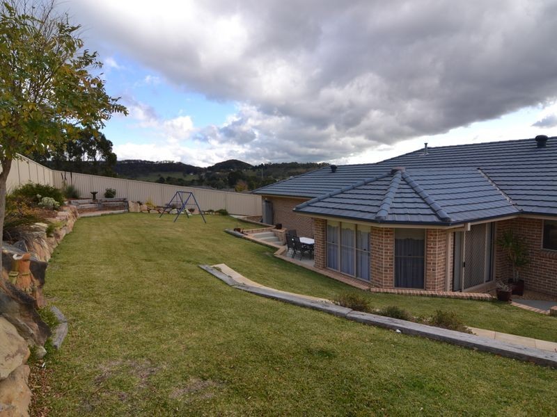 39 Robinia Drive, Lithgow NSW 2790