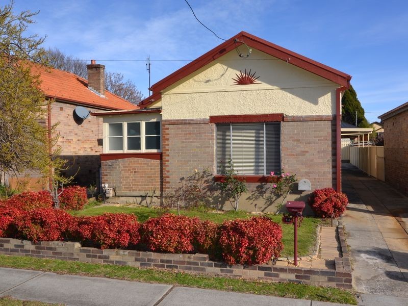 14 Academy Street, Lithgow NSW 2790
