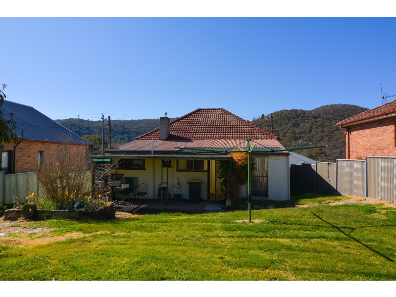 26 Hassans Walls Road, Lithgow NSW 2790
