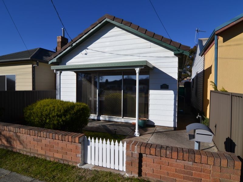 65 Rifle Parade, Lithgow NSW 2790