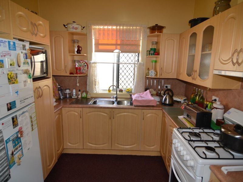 65 Rifle Parade, Lithgow NSW 2790