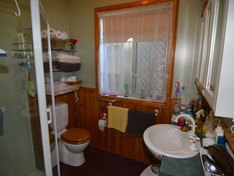 65 Rifle Parade, Lithgow NSW 2790