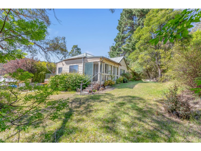 3 Hassans Walls Road, Lithgow NSW 2790
