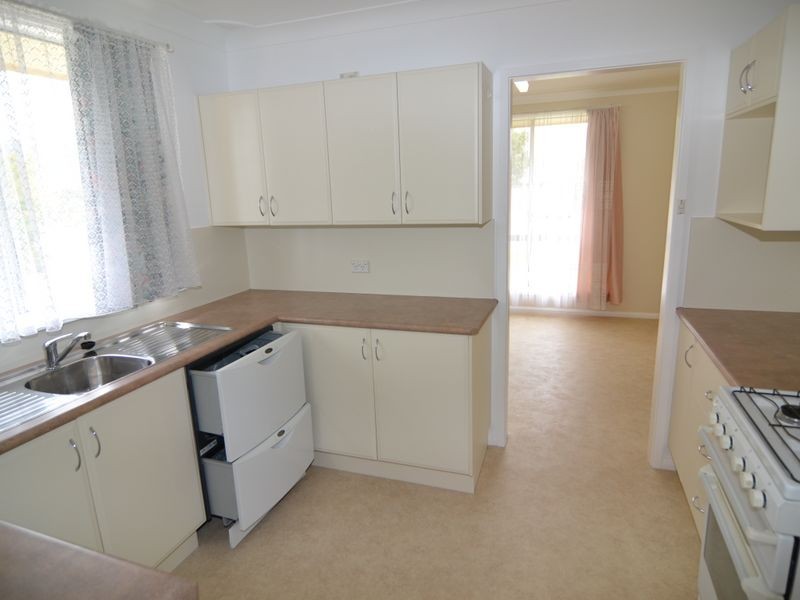 6 Wattle Grove, Lithgow NSW 2790