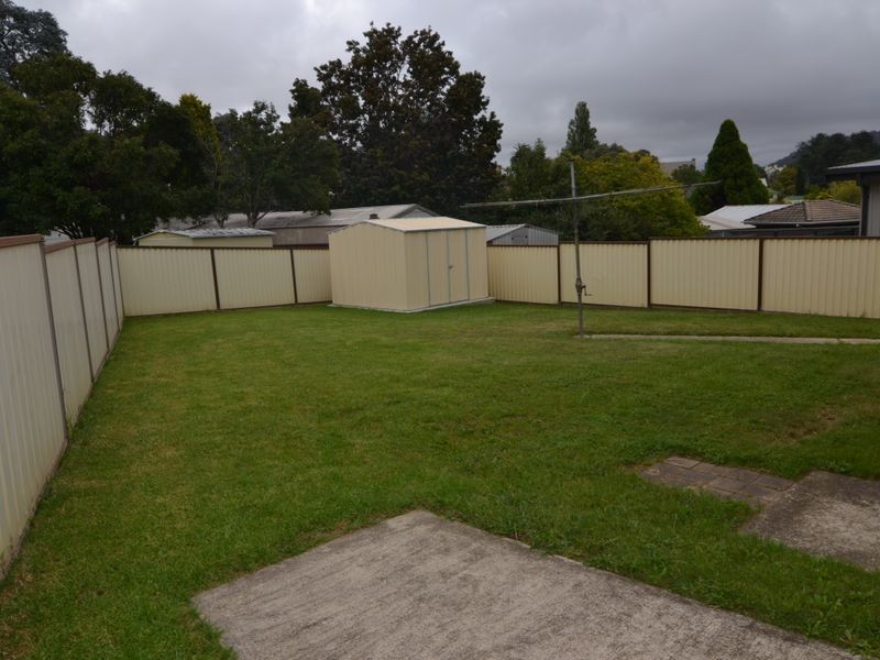 6 Wattle Grove, Lithgow NSW 2790