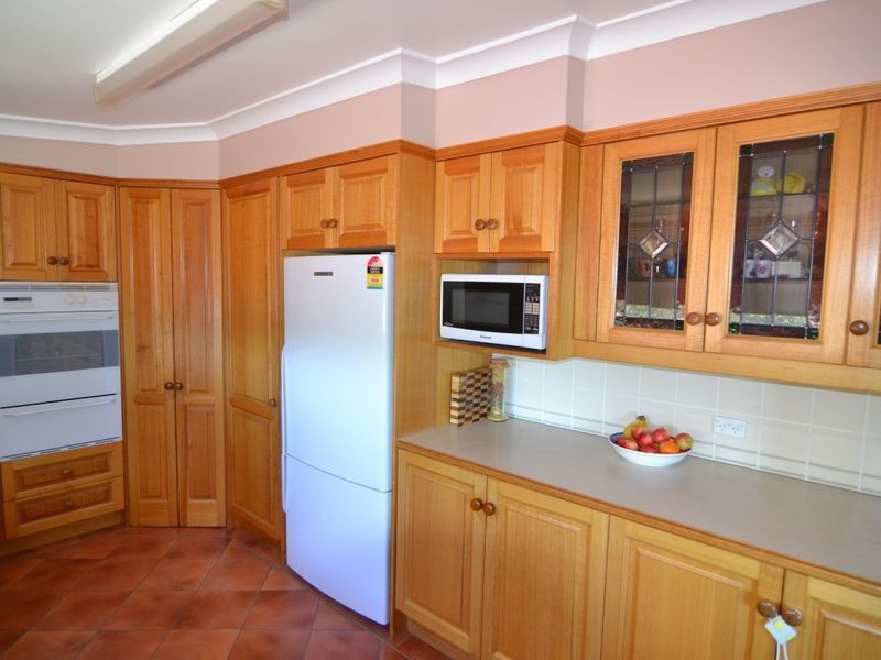 803 Jenolan Caves Road, Hampton NSW 2790