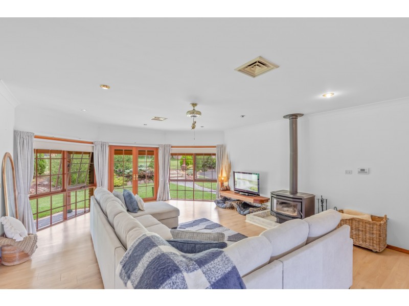 2 Pine Grove Avenue, Wallerawang NSW 2845