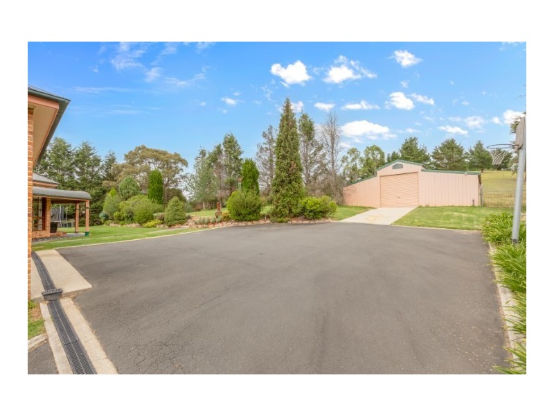 2 Pine Grove Avenue, Wallerawang NSW 2845