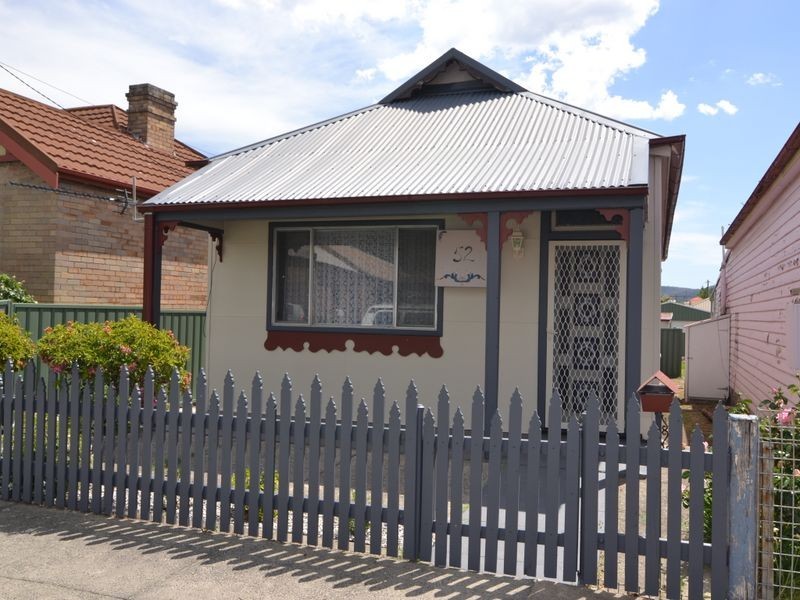52 Calero Street, Lithgow NSW 2790