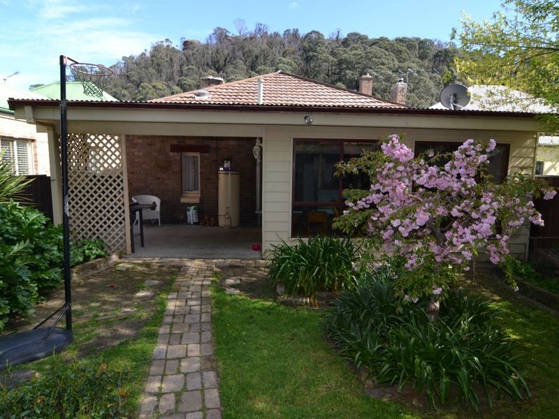 15 Brook Street, Lithgow NSW 2790