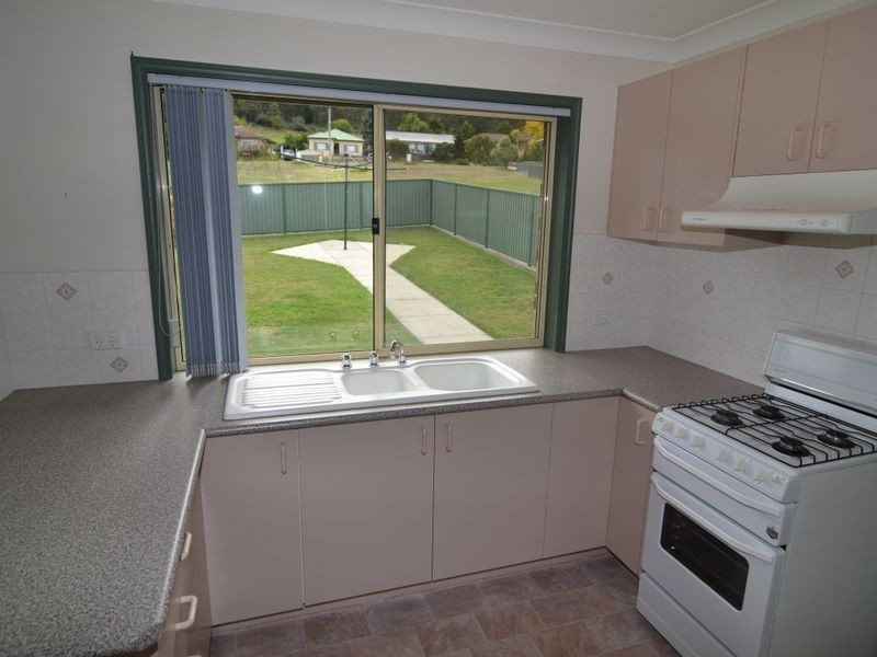 14b Wilton Close, Lithgow NSW 2790