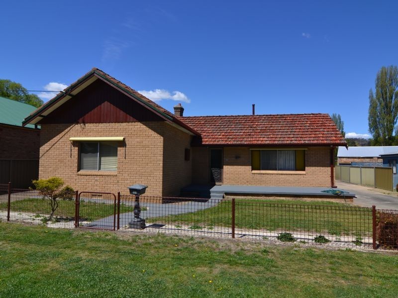 11 Macauley Street, Lithgow NSW 2790