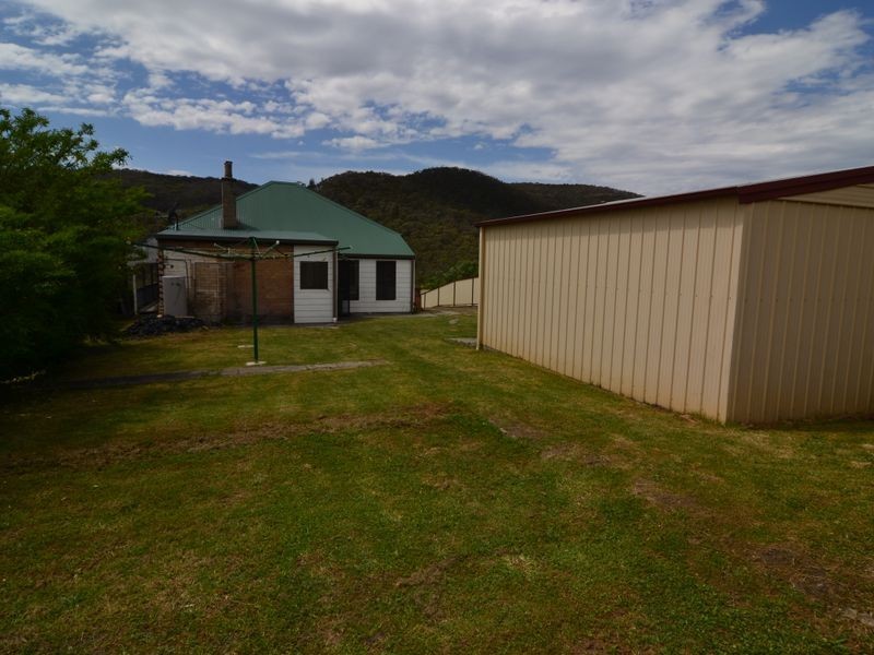 22 Hassans Walls Road, Lithgow NSW 2790