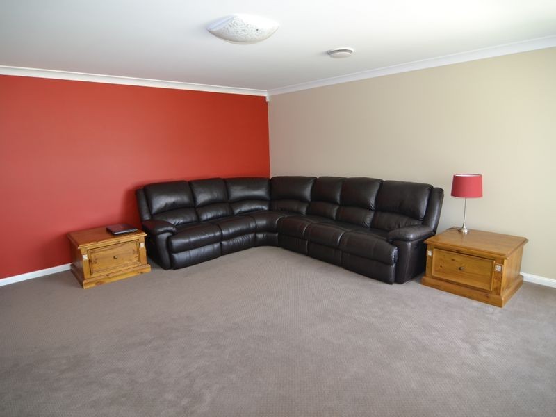 7 Hillcrest Avenue, Lithgow NSW 2790