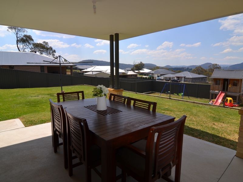 7 Hillcrest Avenue, Lithgow NSW 2790