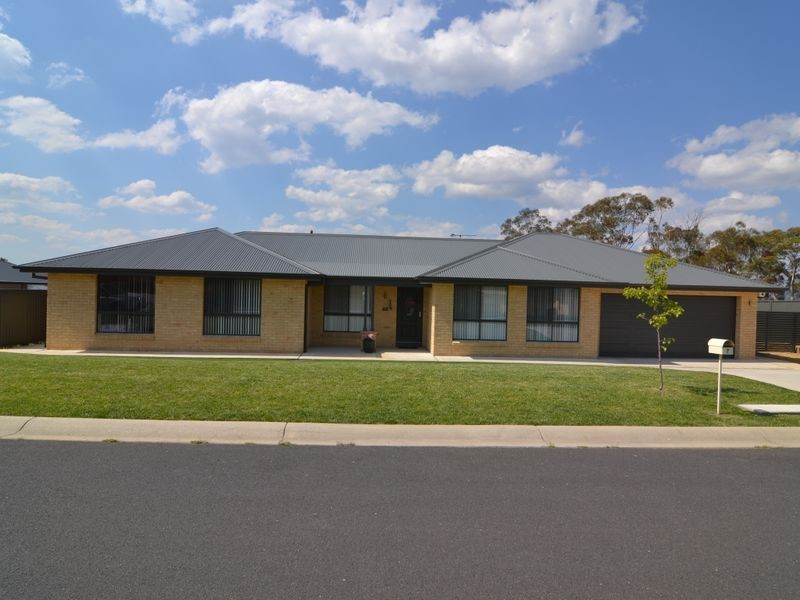 7 Hillcrest Avenue, Lithgow NSW 2790