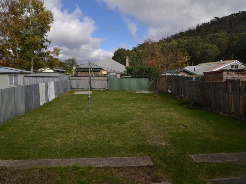 20 Mills Street, Lithgow NSW 2790