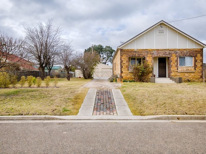 39 James Parade, Wallerawang NSW 2845