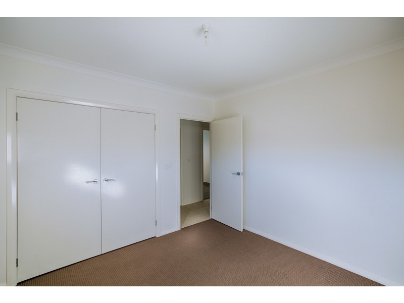 17 Sandalwood Drive, Lithgow NSW 2790