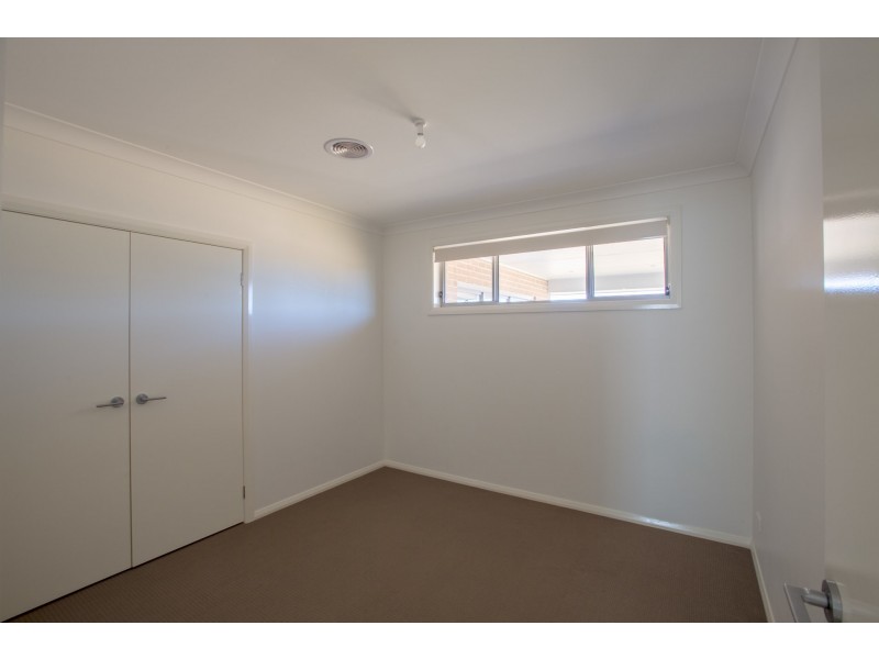 17 Sandalwood Drive, Lithgow NSW 2790