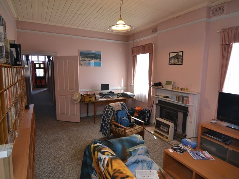 9 Hayley Street, Lithgow NSW 2790