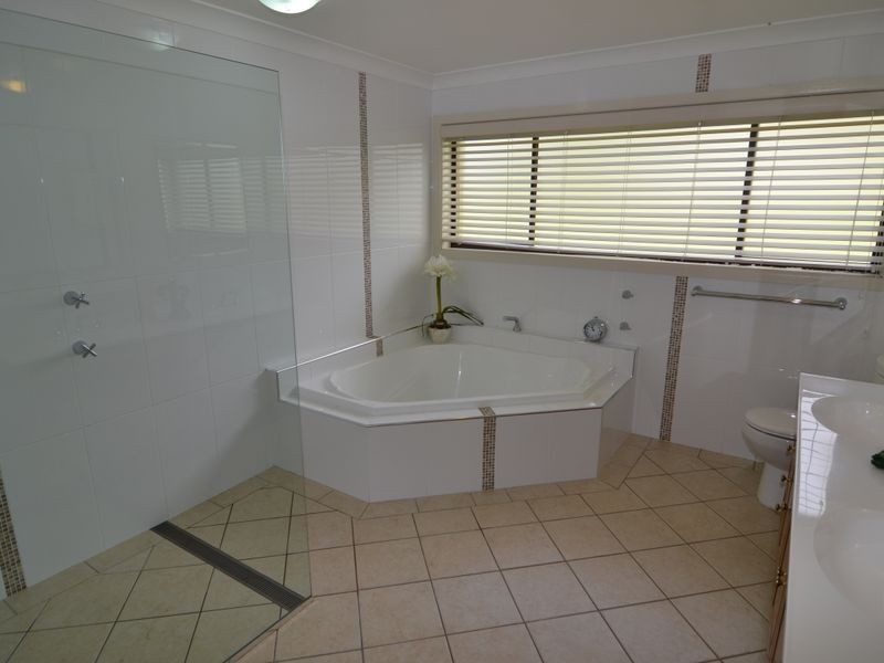 29 Surveyors Way, Lithgow NSW 2790