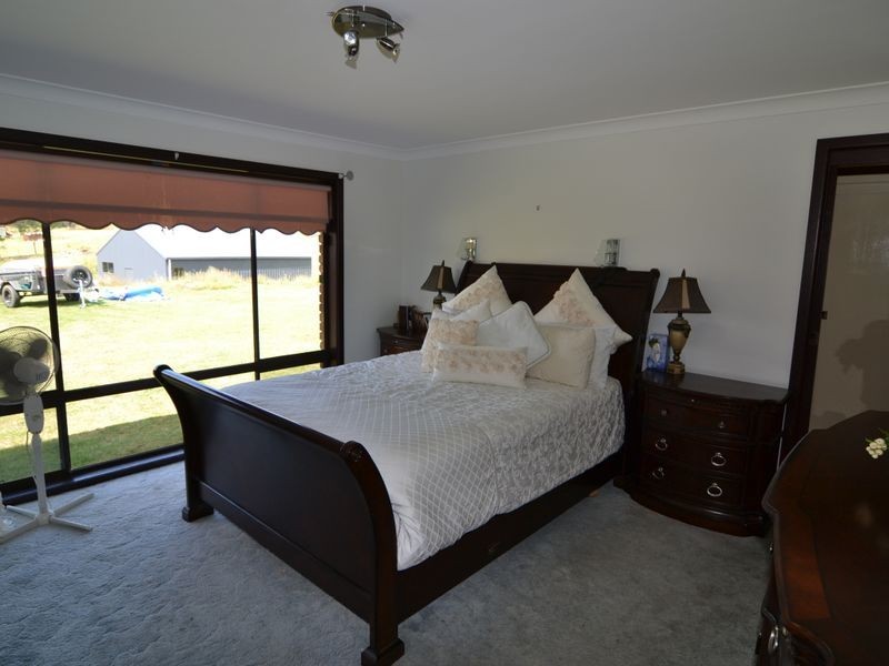 29 Surveyors Way, Lithgow NSW 2790