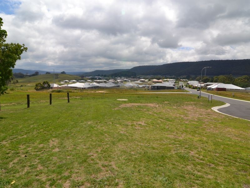 29 Surveyors Way, Lithgow NSW 2790