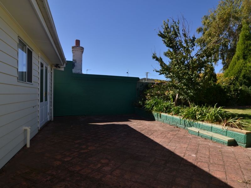 21 Read Avenue, Lithgow NSW 2790