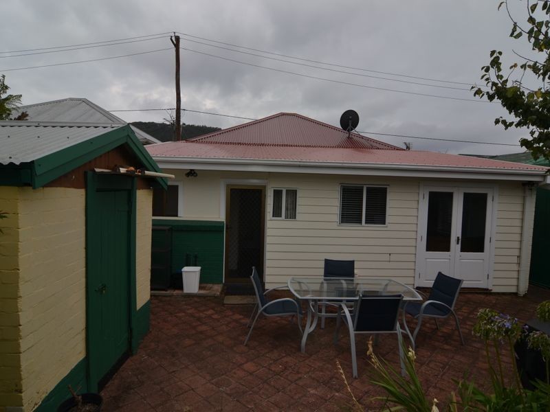 21 Read Avenue, Lithgow NSW 2790