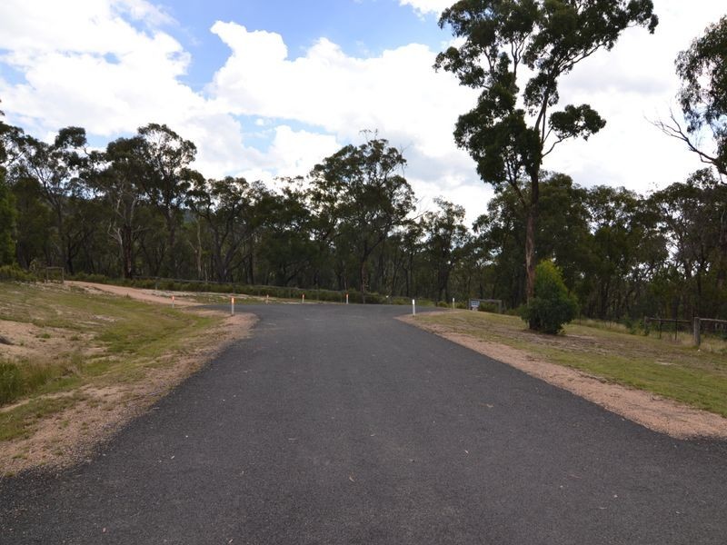 27 Arcadia Place, Meadow Flat NSW 2795