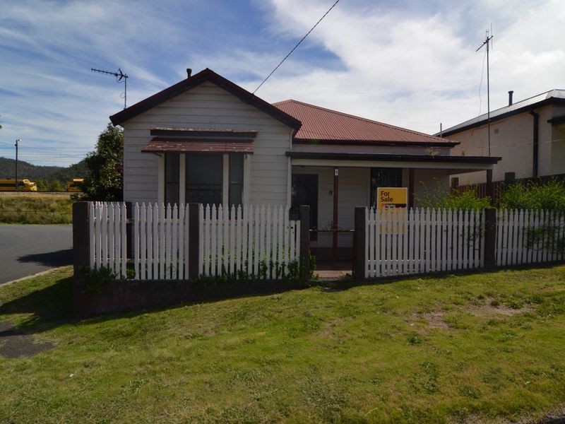 2 Chifley Road, Lithgow NSW 2790