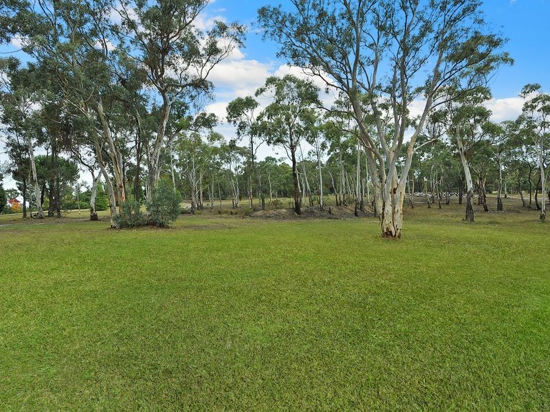 2E Hughes Lane, Marrangaroo NSW 2790