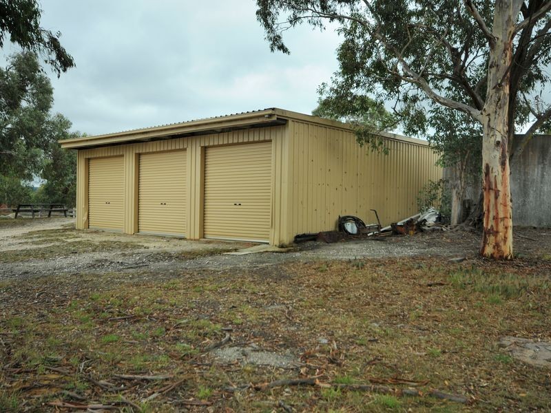 2E Hughes Lane, Marrangaroo NSW 2790