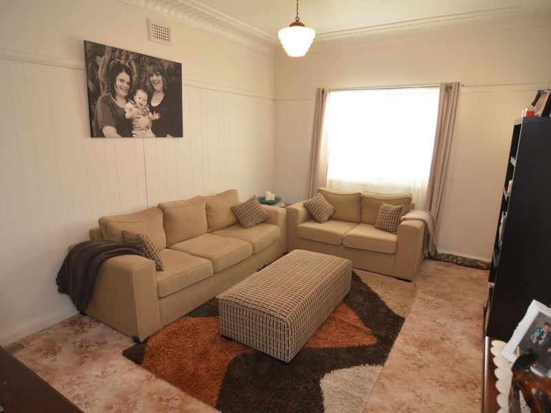18 Sandford Avenue, Lithgow NSW 2790