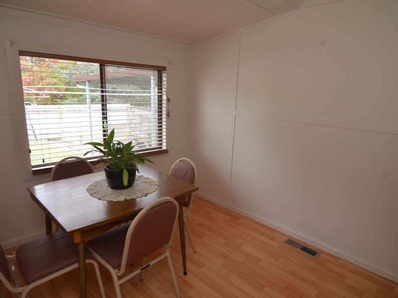 18 Sandford Avenue, Lithgow NSW 2790