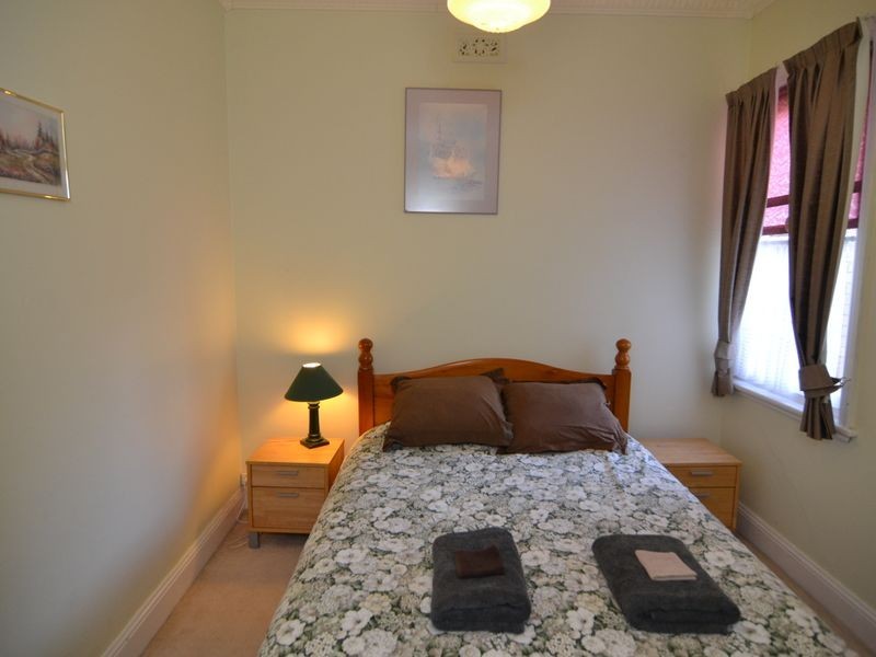 27 Hayley Street, Lithgow NSW 2790