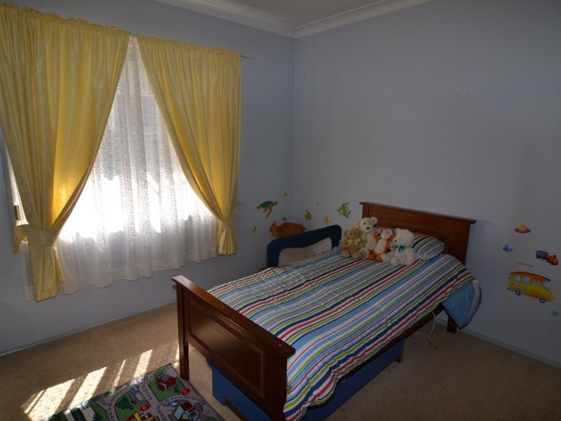 76 Martini Parade, Lithgow NSW 2790