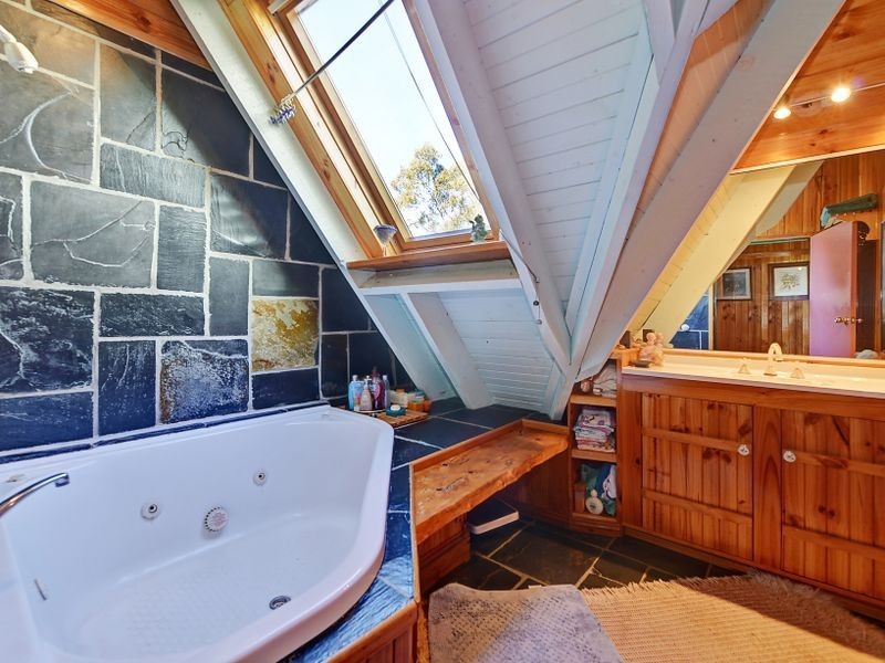 183 Sunny Corner Road, Portland NSW 2847