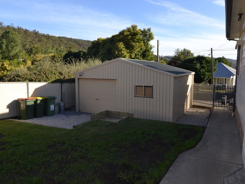 15 Mills Street, Lithgow NSW 2790