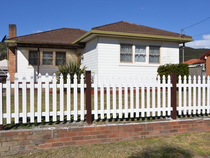 15 Enfield Avenue, Lithgow NSW 2790