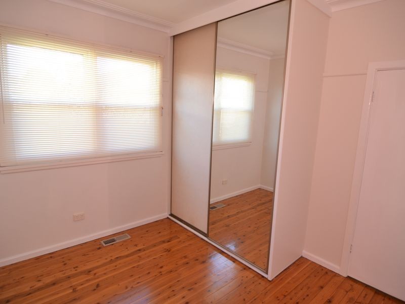 15 Enfield Avenue, Lithgow NSW 2790