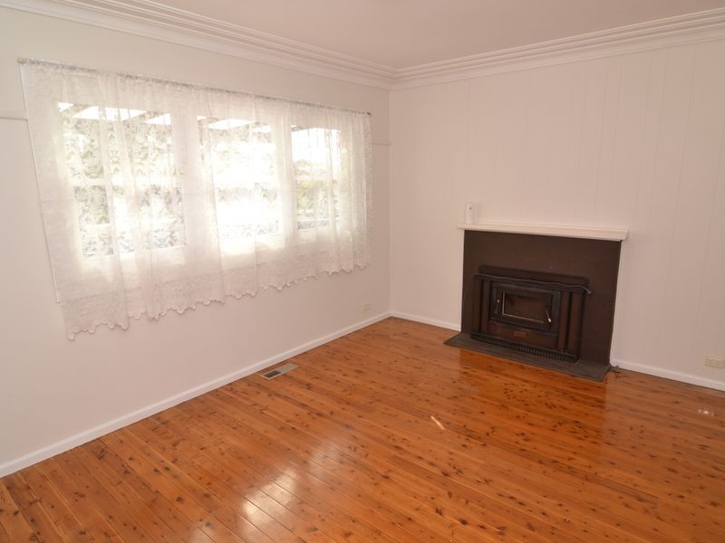 15 Enfield Avenue, Lithgow NSW 2790