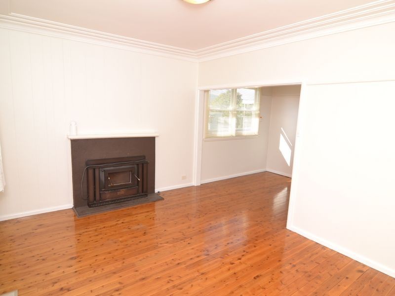 15 Enfield Avenue, Lithgow NSW 2790