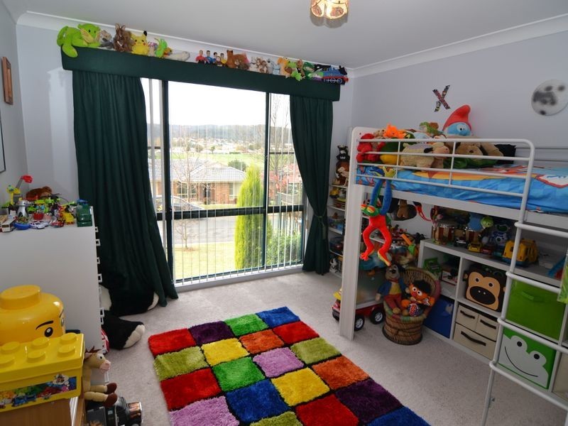 16 Wilton Close, Lithgow NSW 2790