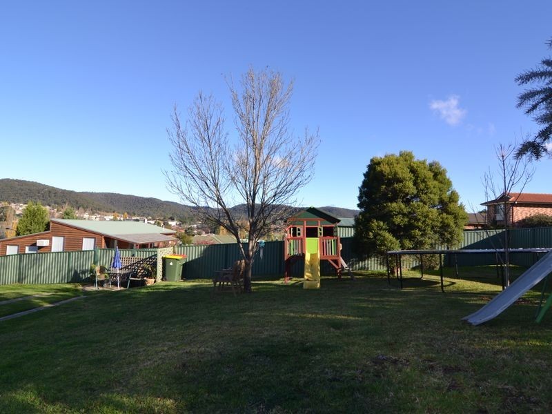16 Wilton Close, Lithgow NSW 2790